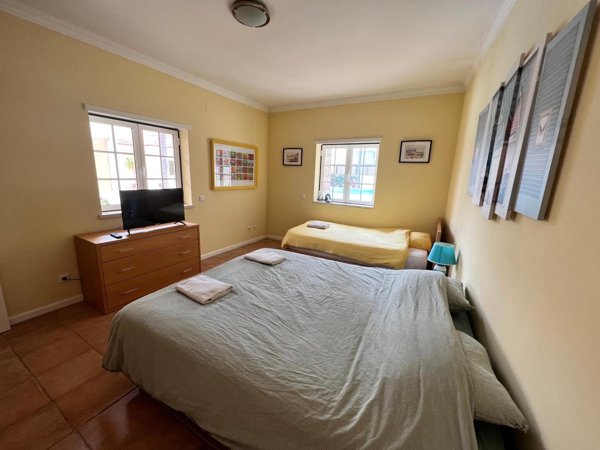 B&B With Heated Pool Sao Martinho do Porto Exterior photo